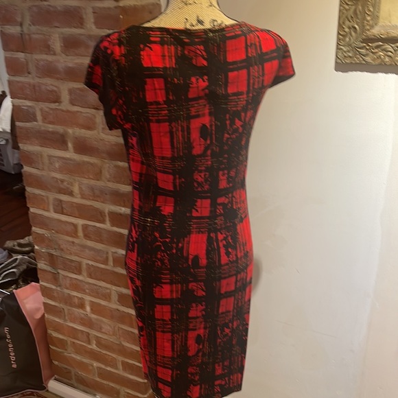 Le château dress - Picture 3 of 4